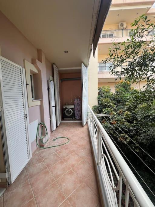 Διαμέρισμα Κοντά Στη Θάλασσα Στην Πολη Κυπαρισσια Кипарисия Екстериор снимка